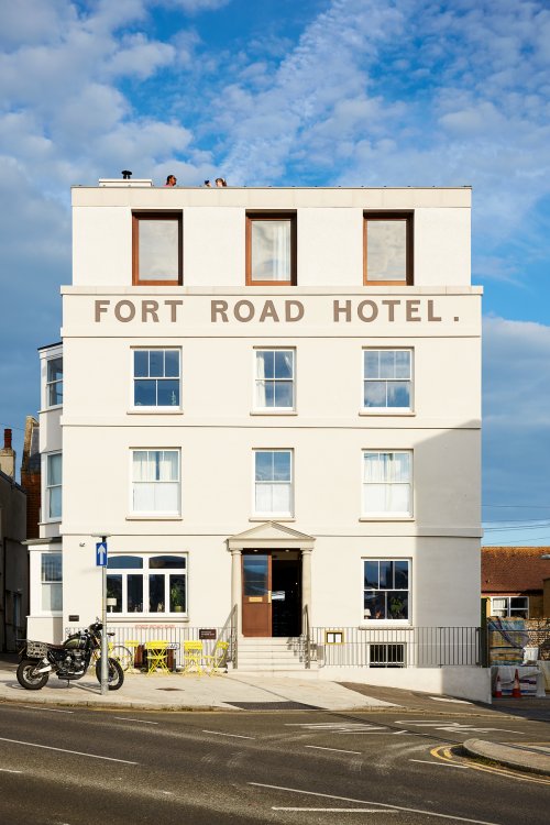 Fort Road Hotel