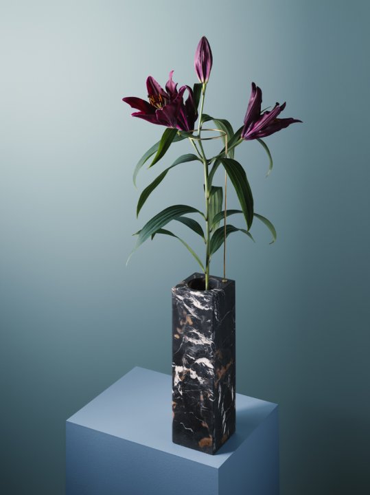 Vase aus Marmor von Bloc Studios.