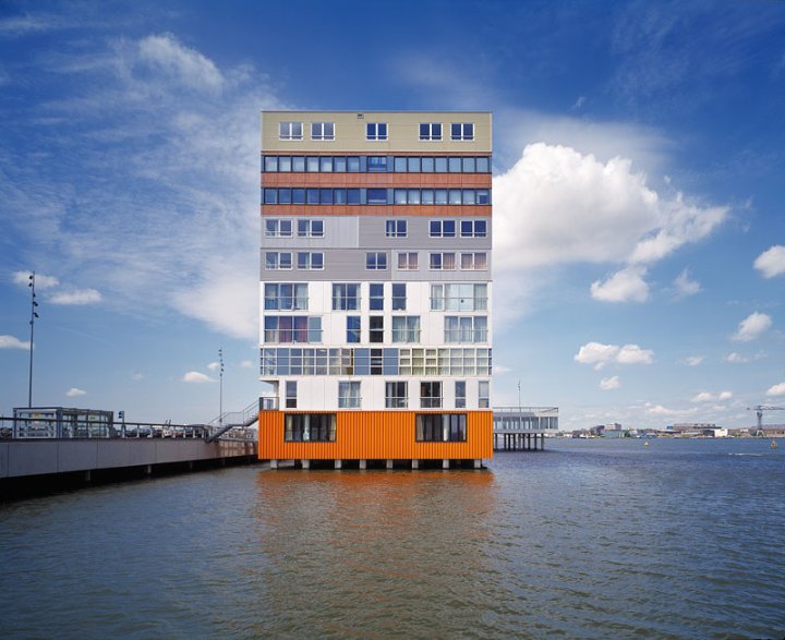 Der Silodam in Amsterdam vom Architekturbüro MVRDV.